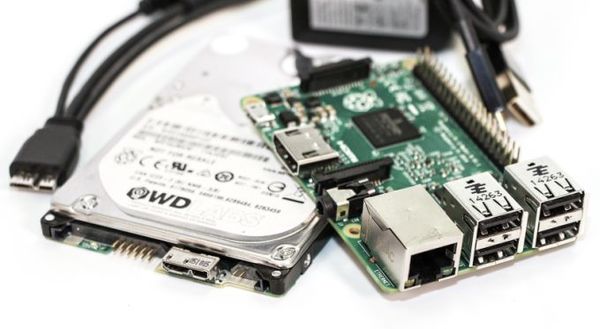 Un hard disk da 1 TB per il Raspberry Pi